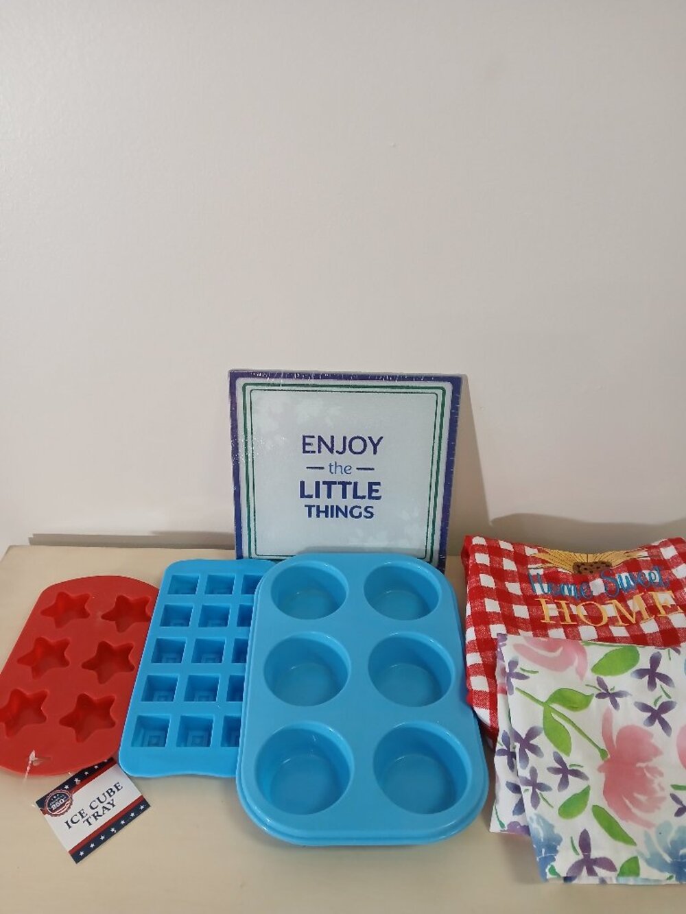 Silicone muffin mold, candy mold, new small cutting board/hot pad & 2 towels
